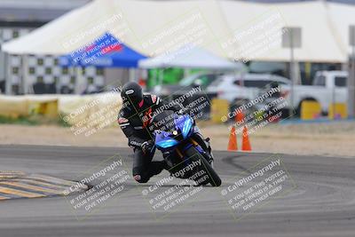 media/Jan-15-2023-SoCal Trackdays (Sun) [[c1237a034a]]/Turn 2 Set 2 (1155am)/